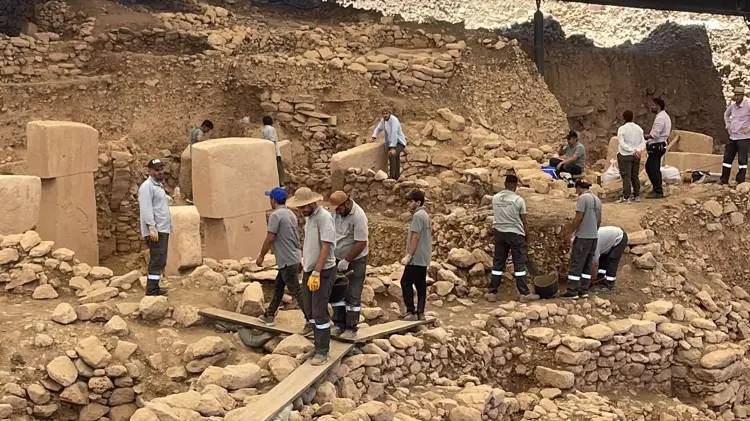 Göbeklitepe'de ağaç dikme iddiasına kazı başkanından yalanlama geldi - Resim: 3